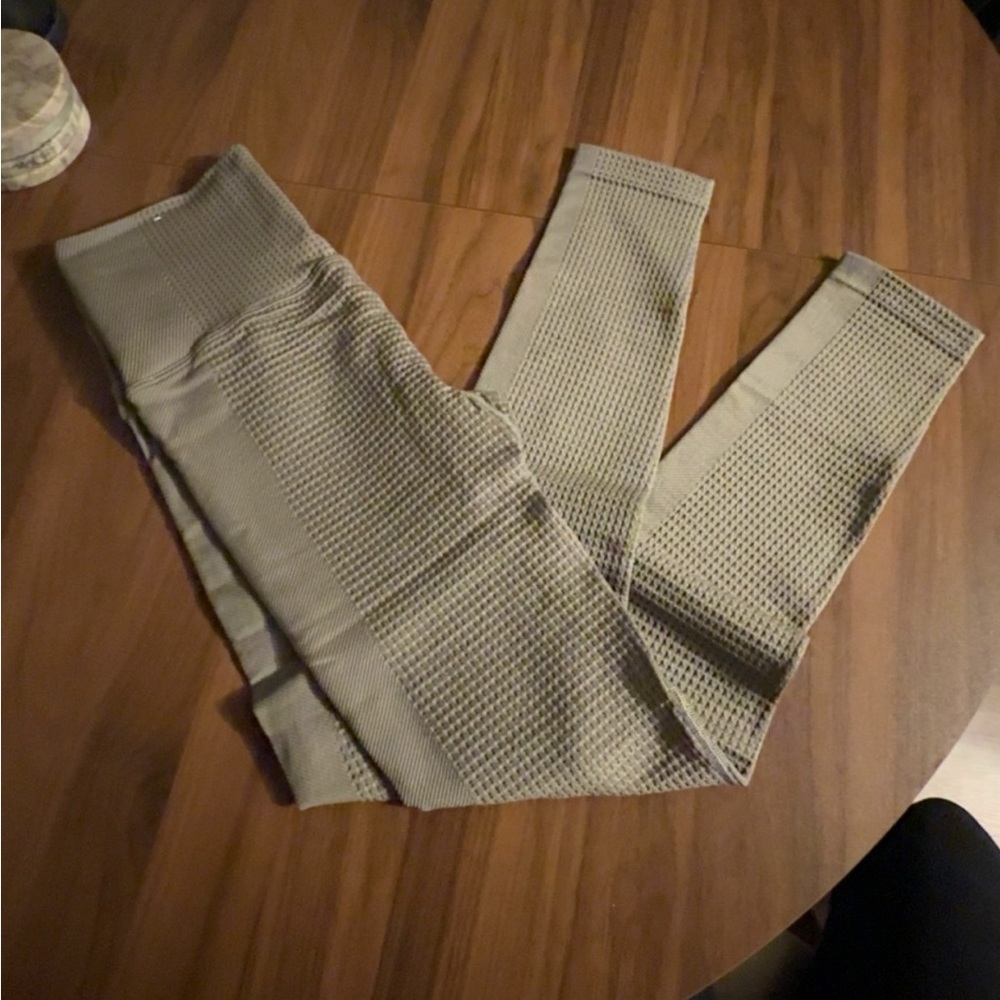 All in Motion Textured Taupe Leggings